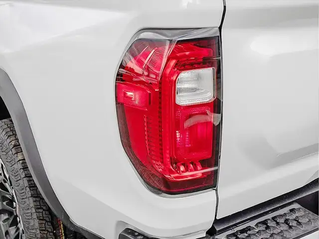 2026 GMC Canyon - Photo 10