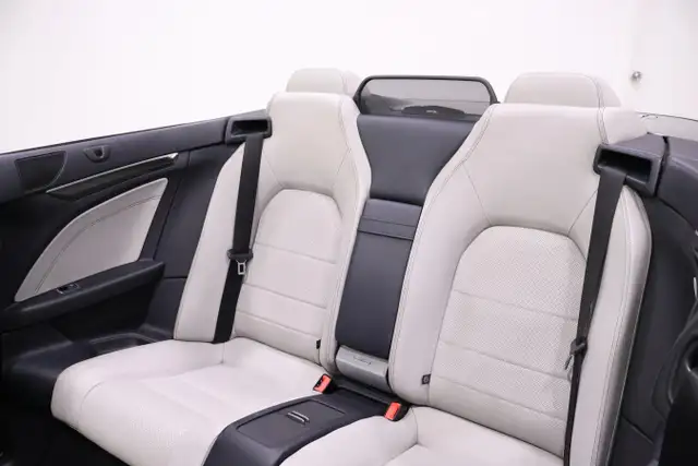 2016 Mercedes-Benz E400 Cabriolet | CLEAN CARFAX - Photo 26