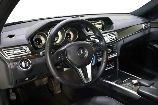 2014 Mercedes-Benz E-Class E 550 4MATIC Sedan - Photo 14