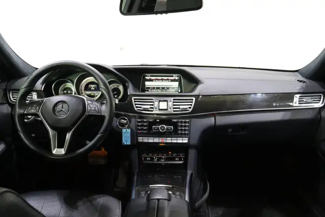 2014 Mercedes-Benz E-Class E 550 4MATIC Sedan - Photo 23