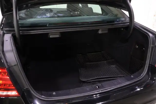 2014 Mercedes-Benz E-Class E 550 4MATIC Sedan - Photo 30
