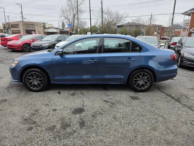 Volkswagen Jetta Trendline  2016 TRENDLINE  1.4T AIR CLIM MAGS - Photo 2