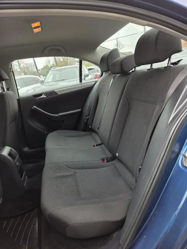 Volkswagen Jetta Trendline  2016 TRENDLINE  1.4T AIR CLIM MAGS - Photo 8