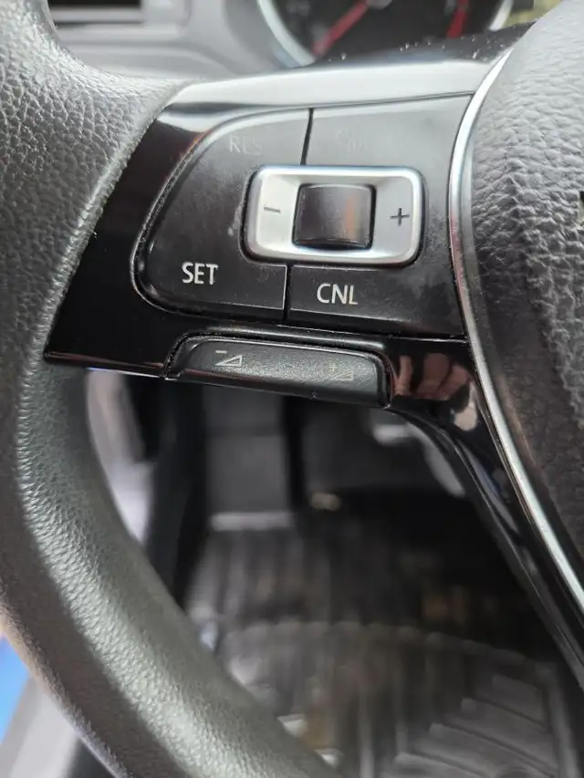 Volkswagen Jetta Trendline  2016 TRENDLINE  1.4T AIR CLIM MAGS - Photo 9