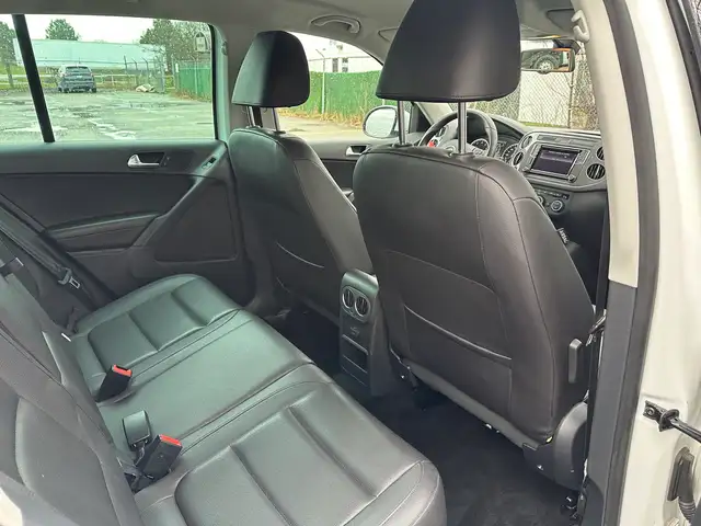 2017 Volkswagen Tiguan Wolfsburg Edition - Photo 18
