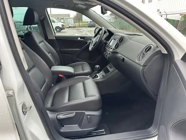 2017 Volkswagen Tiguan Wolfsburg Edition - Photo 22
