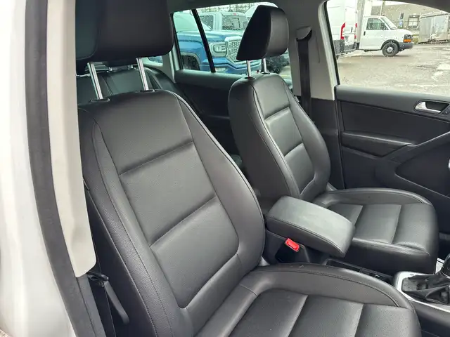 2017 Volkswagen Tiguan Wolfsburg Edition - Photo 23
