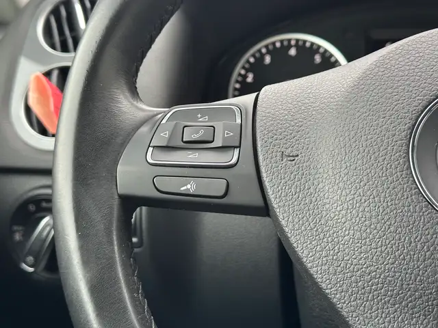 2017 Volkswagen Tiguan Wolfsburg Edition - Photo 26