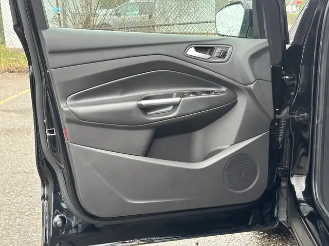 2017 Ford Escape Titanium - Photo 16