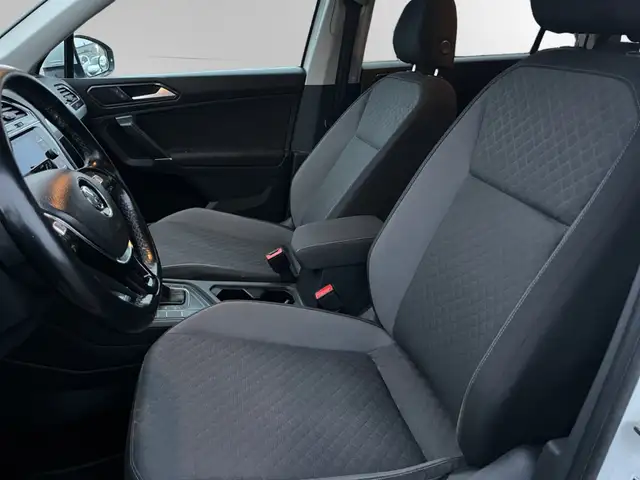 2018 Volkswagen Tiguan TRENDLINE | BACK-UP CAM | HTD SEATS | APP - Photo 11