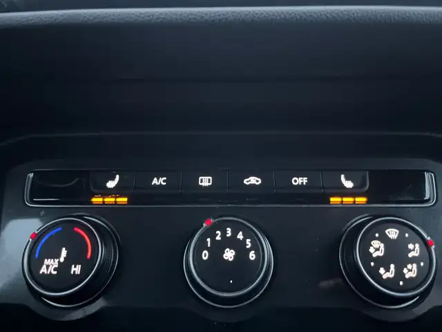 2018 Volkswagen Tiguan TRENDLINE | BACK-UP CAM | HTD SEATS | APP - Photo 21