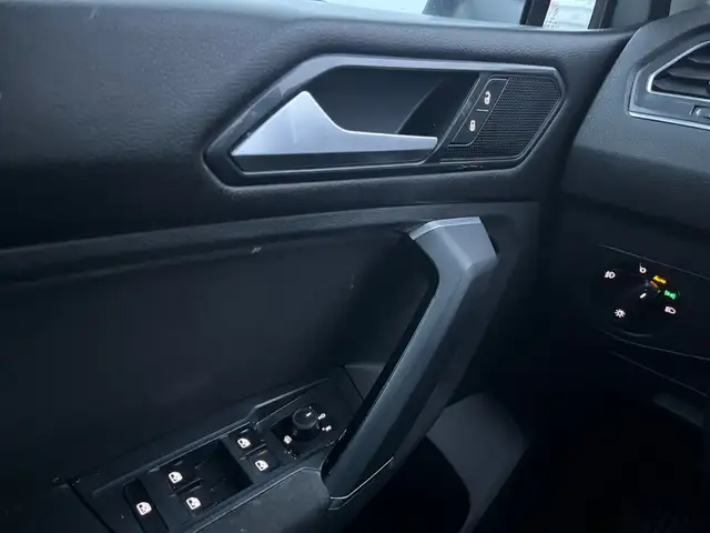 2018 Volkswagen Tiguan TRENDLINE | BACK-UP CAM | HTD SEATS | APP - Photo 23