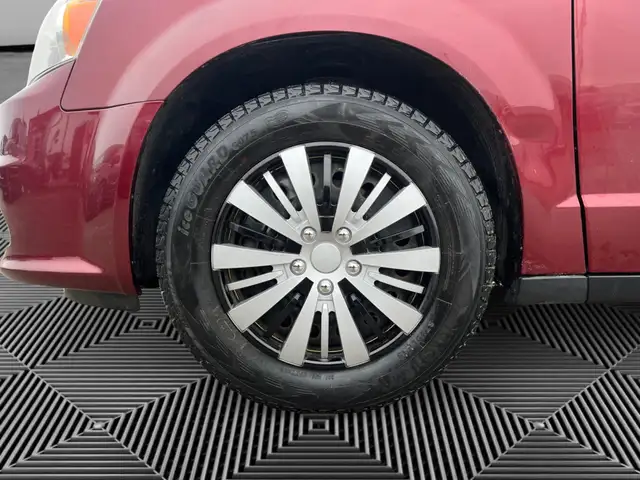 2018 Dodge Grand Caravan CANADA VALUE PACKAGE | ONE-OWNER | CLEA - Photo 9