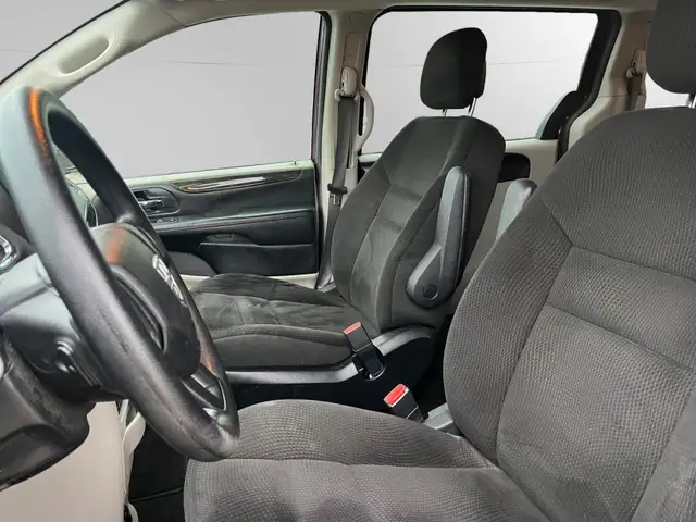 2018 Dodge Grand Caravan CANADA VALUE PACKAGE | ONE-OWNER | CLEA - Photo 10