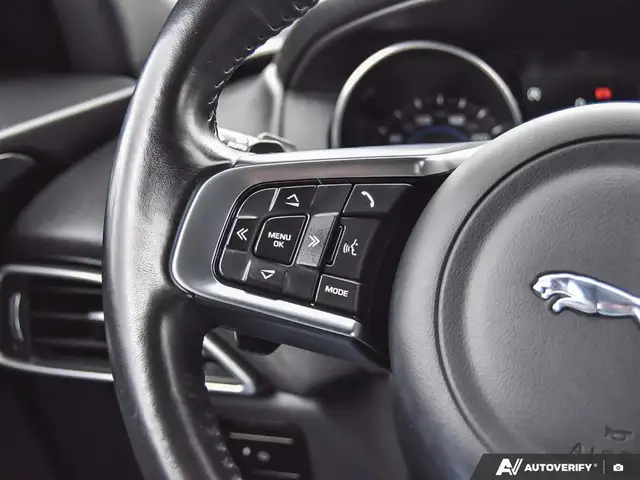 2018 Jaguar F-PACE 25t AWD Prestige - Photo 17