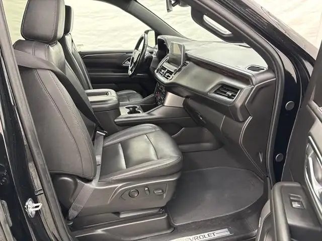 2024 Chevrolet Suburban LT - Photo 7