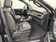 2024 Chevrolet Suburban LT - Photo 7