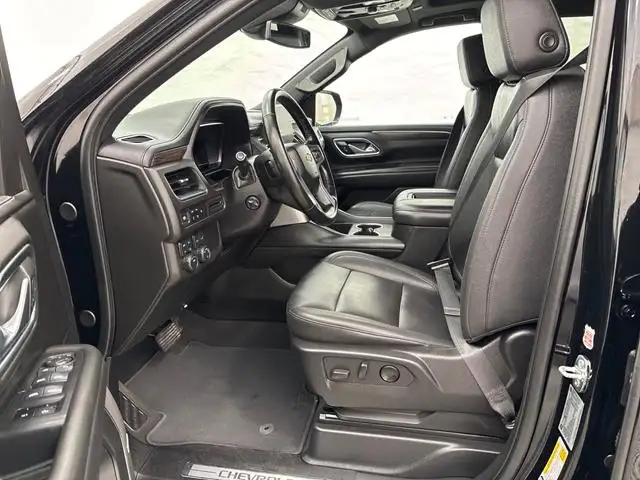 2024 Chevrolet Suburban LT - Photo 8