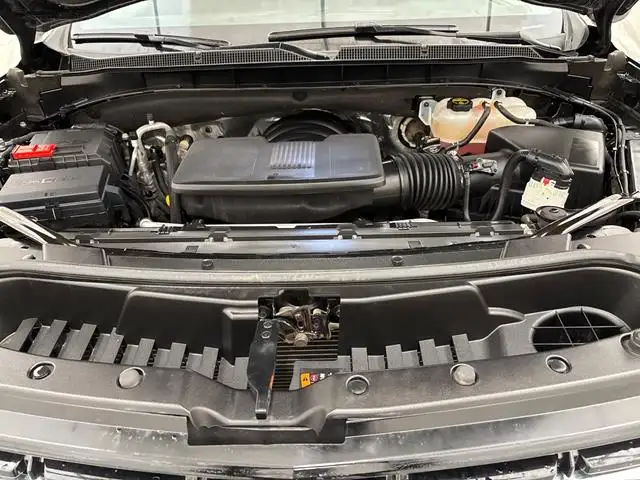 2024 Chevrolet Suburban LT - Photo 23