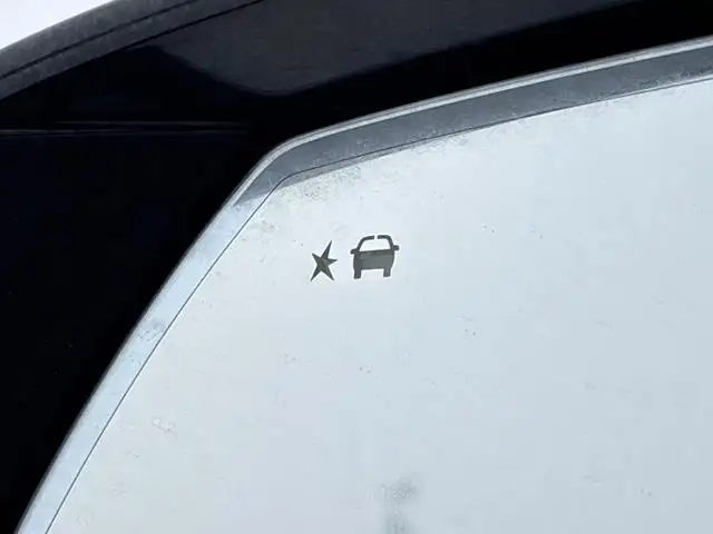 2024 Chevrolet Suburban LT - Photo 24