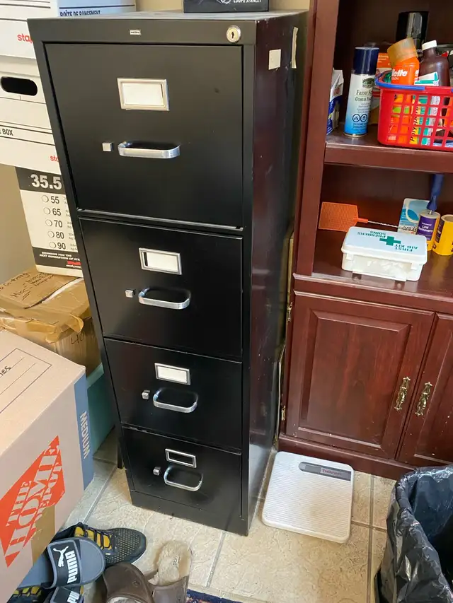 Filing Cabinets Very Good Condition Super Clean - Photo 3