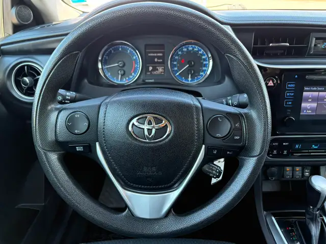 2017 Toyota Corolla LE AC! Heated Seats! - Photo 13
