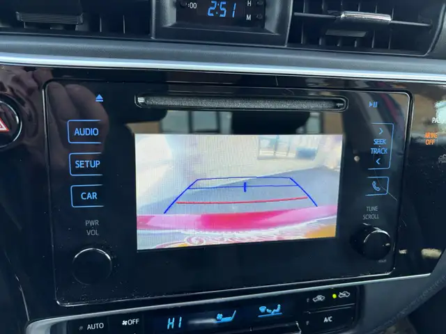 2017 Toyota Corolla LE AC! Heated Seats! - Photo 16