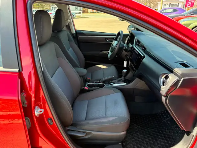 2017 Toyota Corolla LE AC! Heated Seats! - Photo 17