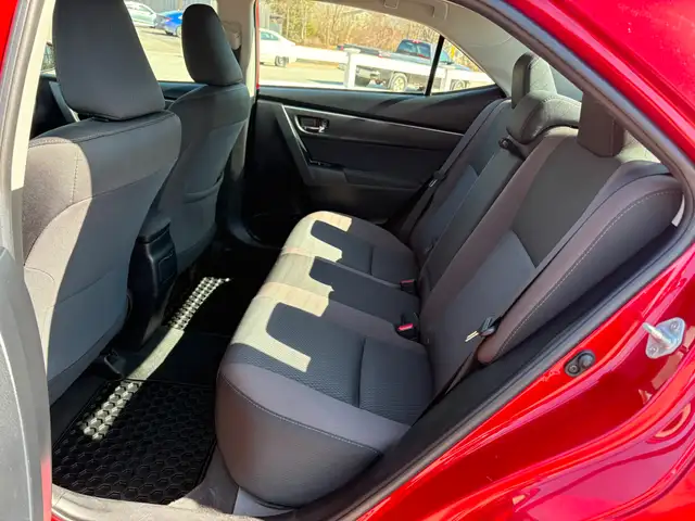 2017 Toyota Corolla LE AC! Heated Seats! - Photo 19