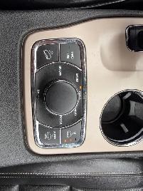 2015 Jeep Grand Cherokee Overland Diesel : No Reported Accidents - Photo 17