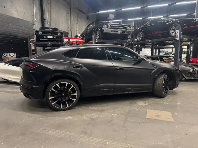 2020 Lamborghini Urus | Full Stealth Wrap - Photo 2