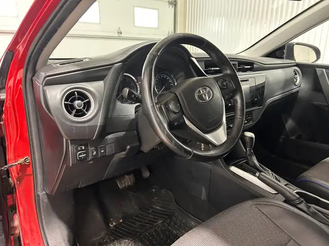 Toyota Corolla Se Amélioré Toit 2018 À VENDRE - Photo 11