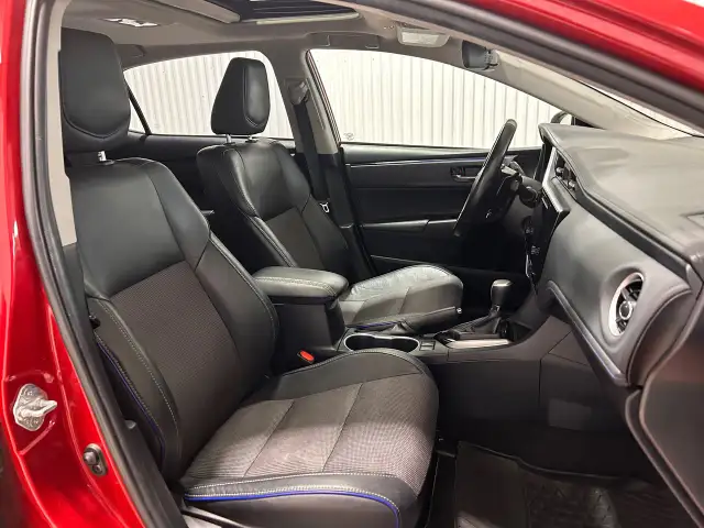 Toyota Corolla Se Amélioré Toit 2018 À VENDRE - Photo 19