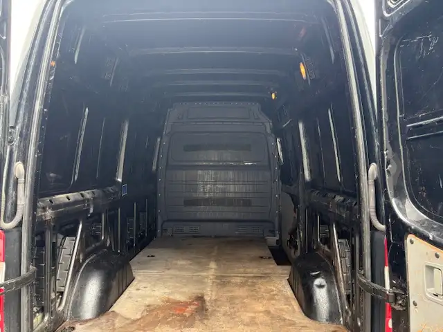 2015 MERCEDES-BENZ SPRINTER 2500 MED ROOF - Photo 6