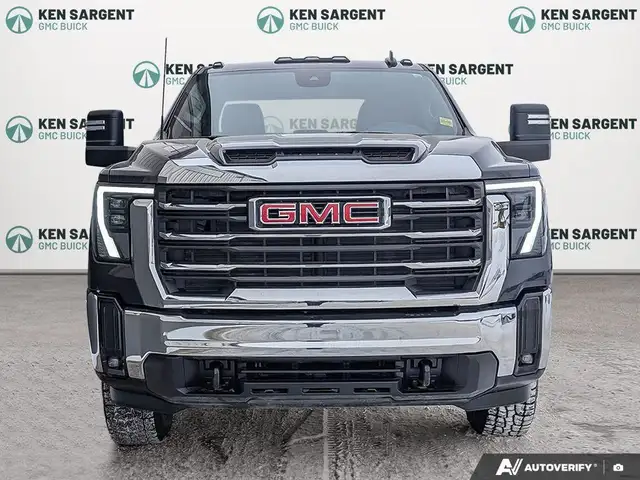 2025 GMC Sierra 2500HD - Photo 2