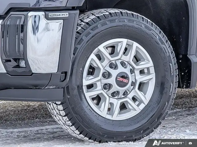 2025 GMC Sierra 2500HD - Photo 9