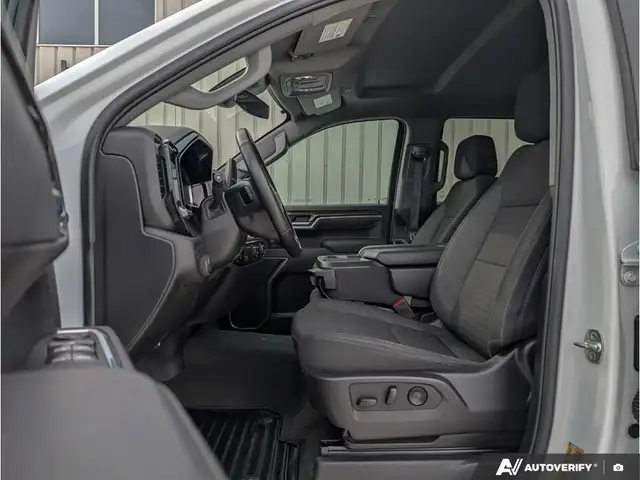 2025 Chevrolet Silverado 1500 - Photo 11