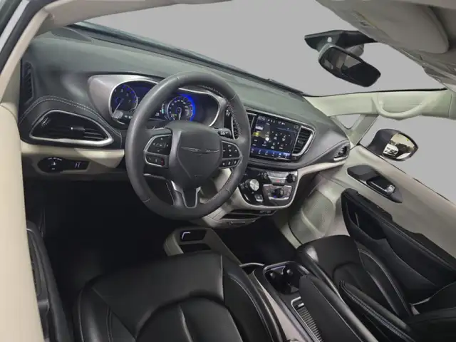 2023 Chrysler Pacifica Touring L No Accident Leather Heated Seat - Photo 10