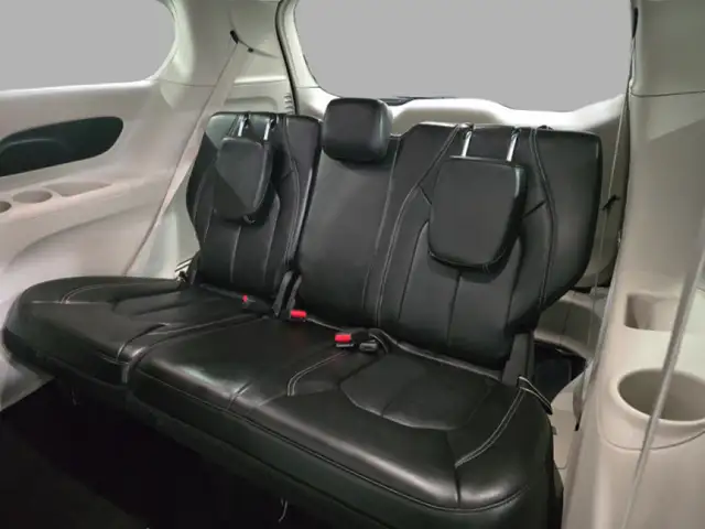 2023 Chrysler Pacifica Touring L No Accident Leather Heated Seat - Photo 25