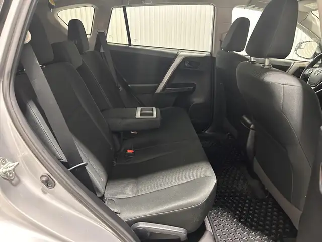 Toyota RAV4 LE TI 2018 à vendre - Photo 18