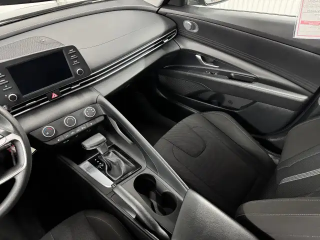 Hyundai Elantra Essential Mags A/c 2022 à vendre - Photo 14