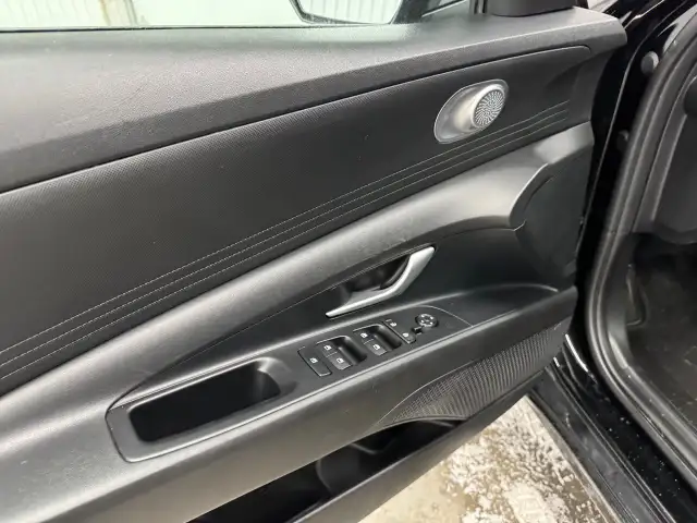 Hyundai Elantra Essential Mags A/c 2022 à vendre - Photo 20