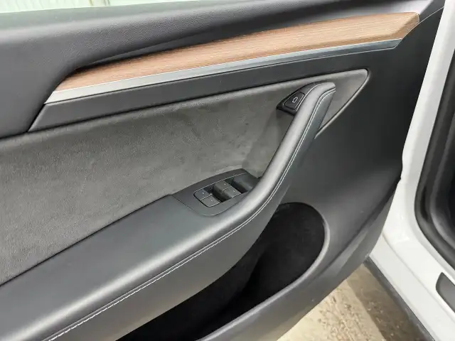 Tesla Model Y Gps Mags Cuir Toit 2024 à vendre - Photo 13