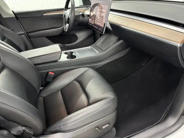 Tesla Model Y Gps Mags Cuir Toit 2024 à vendre - Photo 23