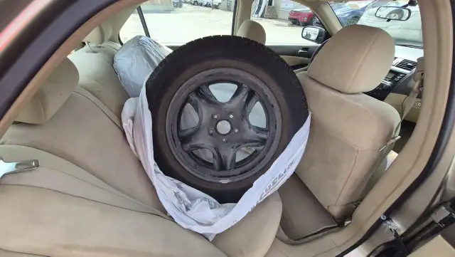 2003 Honda Accord DX, SEDAN, 4 CYL, AUTO, DRIVES GREAT, AS IS - Photo 12