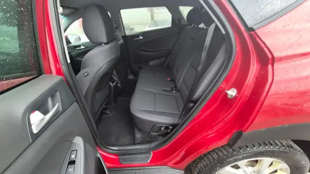 2021 Hyundai Tucson Preferred, NO ACCIDENTS, 2 SETS TIRES, CERTI - Photo 10