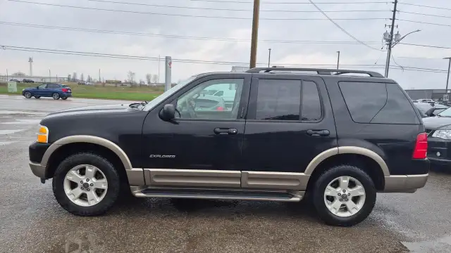 2004 Ford Explorer Eddie Bauer, UNDERCOATED, CLEAN, CERTIFIED - Photo 2