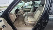2004 Ford Explorer Eddie Bauer, UNDERCOATED, CLEAN, CERTIFIED - Photo 9