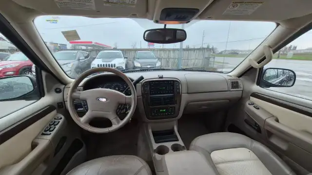 2004 Ford Explorer Eddie Bauer, UNDERCOATED, CLEAN, CERTIFIED - Photo 11