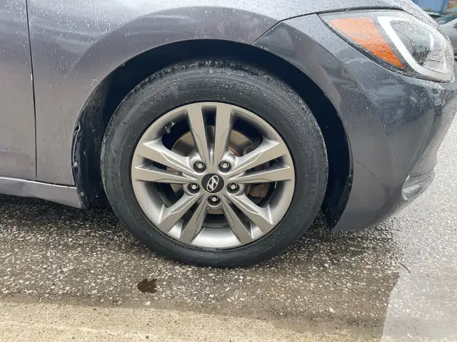 2018 Hyundai Elantra GL - Photo 4